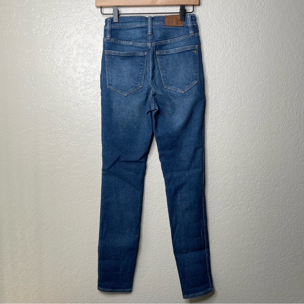 Madewell Women’s 10" High-Rise Skinny Jeans in Winston Wash - Picture 9 of 11